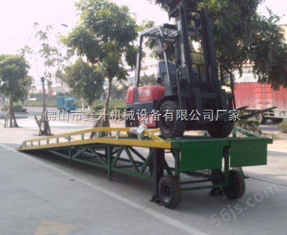 广州番禺货柜车上货平台哪里有卖/三水移动式装卸货平台/花都登车桥生产厂家